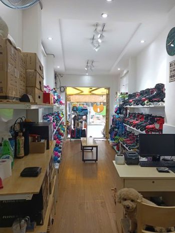 Cho thuê nhà mặt tiền quận 10 - 3pn - tiện ở và kinh doanh 6955941