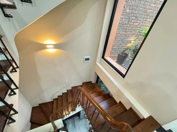 Phố ngọc thụy 115m2, 5t, mặt tiền 6m, gara ô tô, full nội 6956105