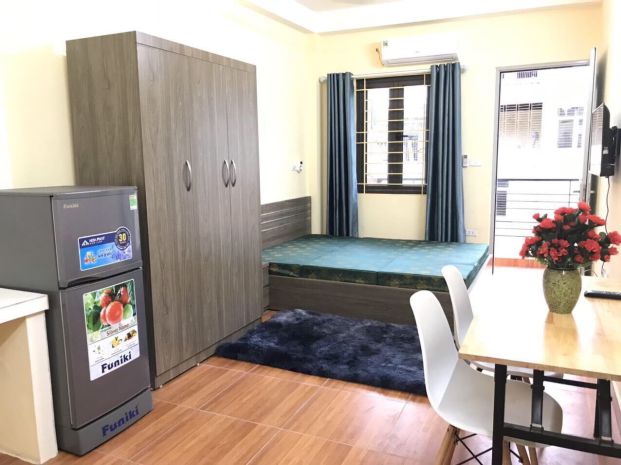 Cho thuê ccmn đẹp thoáng ban công giá rẻ tại 171 nguyễn 6956115