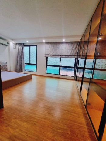 Tựu liệt, hoàng liệt 42m, 4 tầng, 10,3 tỉ, lô góc, đường to 6957183