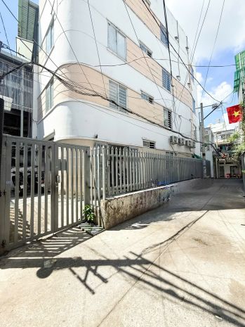 Chủ định cư bán gấp nhà q3, dt 110m2 7x15m, 20m ra mặt 6957185