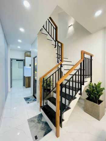 Chủ gộp giảm 350tr giá mới 6,65tỷ,trệt 2 lầu 5pn p.1 phú 6957302