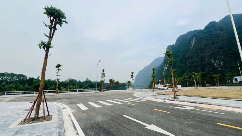 Bán đất trung tâm tt chine  lạc thủy, hòa bình 6957439