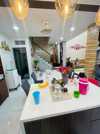 Nhà huỳnh văn gấm giá 8 tỷ 200.-diện tích : 68m. 7,4  9,2m 6957948