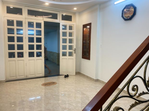 Nhà 2 tầng, đường ni sư huỳnh liên, phường 10, tân bình, 6957968