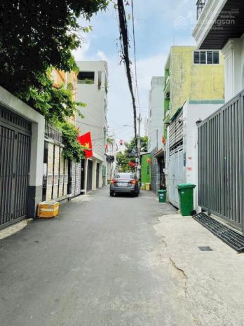 Bán nhà đẹp hai mặt tiền ở đường dương quảng hàm. phường 6958379