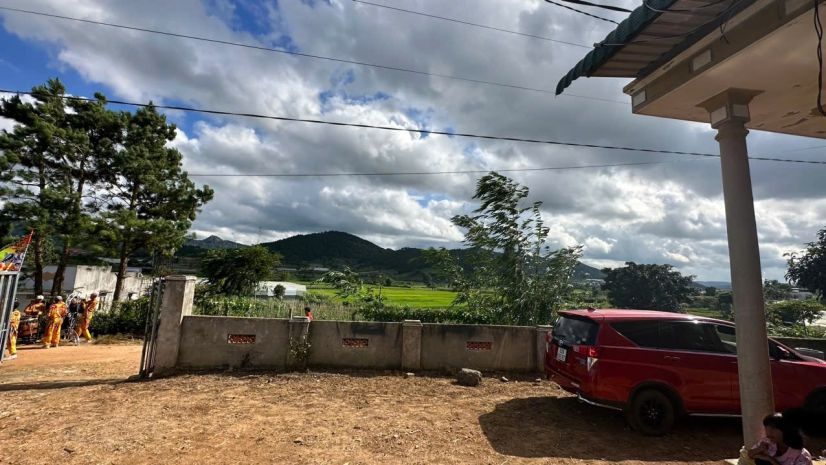 Chính chủ bán nhanh nhà vườn mái thái đẹp tại xã pró, đơn 6958678