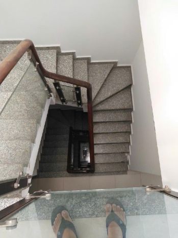 Bán nhà-q10- cao thắng  hẻm liên thông điện biên phủ  32 6959119