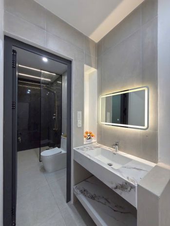 Nhà đẹp giữa trung tâm thủ dầu một  giá chỉ 3 tỷ 6, sổ r 6959304