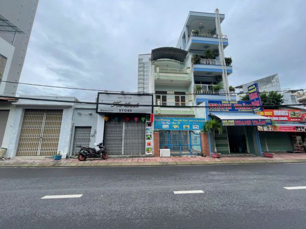 Bán nhà 3 tầng mặt tiền phan chu trinh  trung tâm nha 6959343