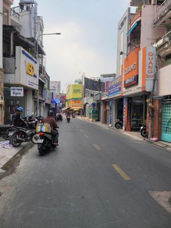 Chính chủ cần bán gấp nhà 1 trệt 2 lầu + sân thượng  đường 6959676