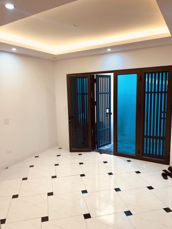 Bán nhà 5 tầng mới xây  ô tô đỗ cổng  liên mạc, thượng 6959862