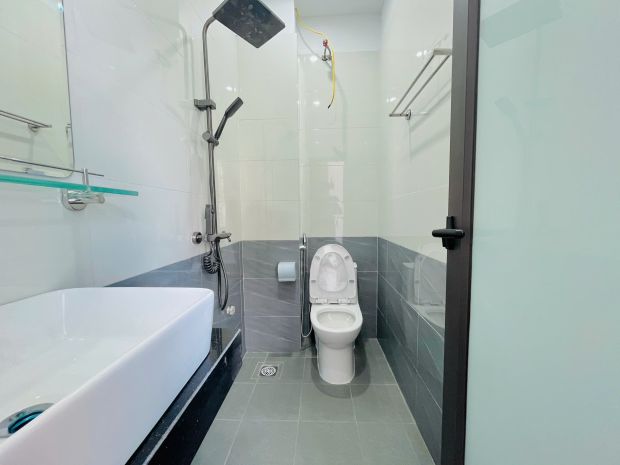 Bán tòa ccmn dòng tiền -  di trạch cạnh đường 3.5 - oto- 6 6960251