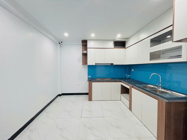 Bán tòa ccmn dòng tiền -  di trạch cạnh đường 3.5 - oto- 6 6960252