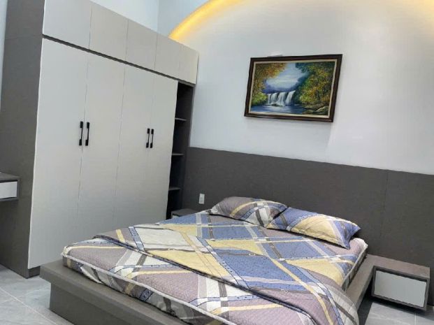 Bán gấp nhà hẻm phạm văn bạch, tân bình,dt4,2 x 15m, 2 6960623