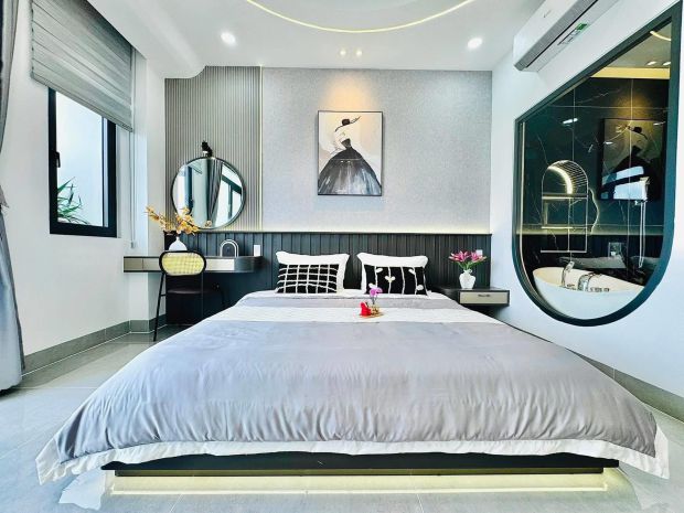 Tìm nhà đẹp, ngõ oto, dân trí cao? mặt tiền 8m lô góc 6960722