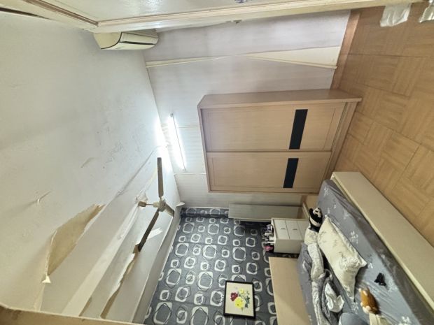 Nhà chung cư lầu 4 - 90m3- 2 phòng ngủ 1 hẻm xe hơi tới nhà 6961516