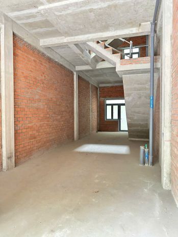 Bán nhà phố mặt tiền đường thống nhất  trung tâm tp dĩ an, 6961664