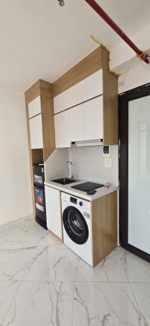 Cho thuê phòng đẹp full đồ ban công rẻ giá 5tr6 tại 82 yên 6961691