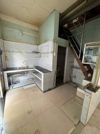 3 tầng - 21m2 - hẻm kinh doanh 8m thông hồ bá kiện - p.hòa 6961844