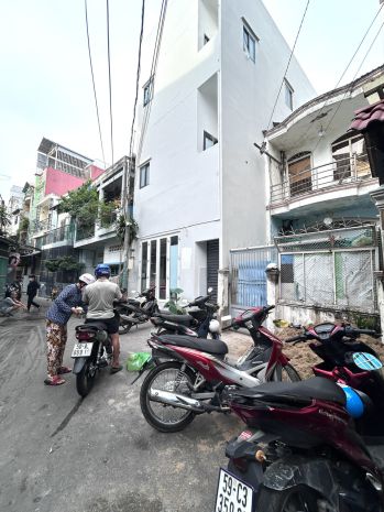 Bán nhà cấp 4- hiên đang sữa chữa- trước nhà rộng 8m- ngang 6962899