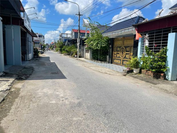 Bán đất mặt đường chợ hải thành 2  180m²  đường nhựa 7.5m 6964400