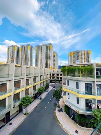 Nhà phố ngay làng đại học  mặt tiền đường thống nhất, 6965718