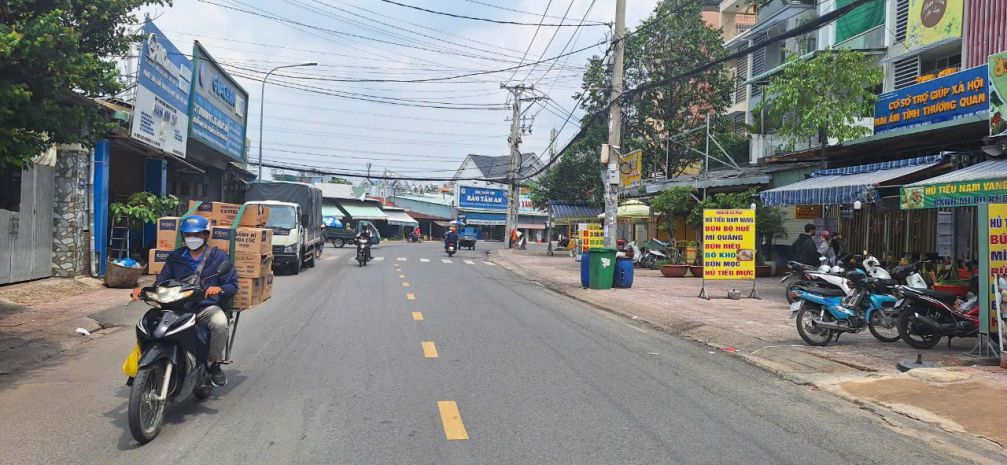 Bán nhà mặt tiền chính  ngay ngã ba chợ nguyễn thị búp 6966104