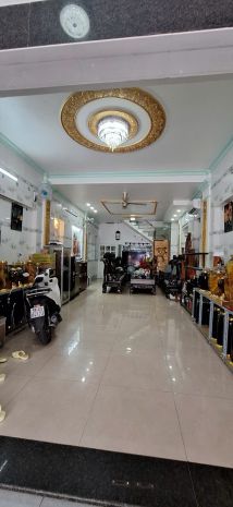 Bán nhà mặt tiền chính  ngay ngã ba chợ nguyễn thị búp 6966106