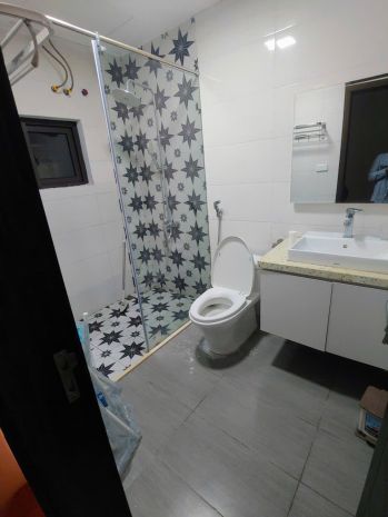 Cho thuê nhà ngõ đường láng, 30m2  4 tầng, gồm 2 phòng 6966564