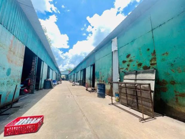 Bán nhà măt tiền 32x130m giá 22,5 tỷ đường nhuận đức 6967575