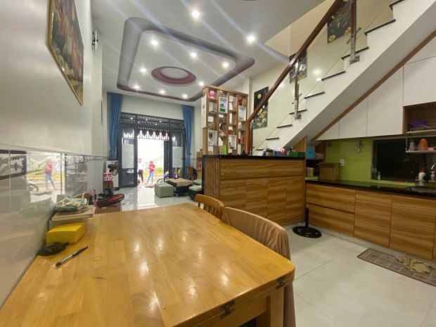 Bán nhà 2 tầng  hẻm xe hơi  tx40 gần hà huy giáp- tx25 6967732