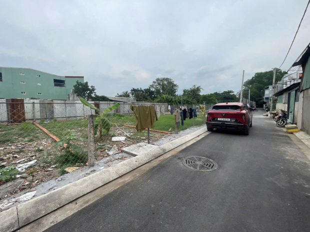 6 lô đất liền kề  đối diện kđt vạn phúc 6968436