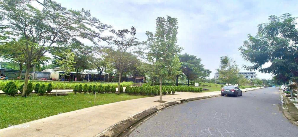 Cần bán cặp góc nhà liền kề đẹp nhất dự án  đối diện công 6969138