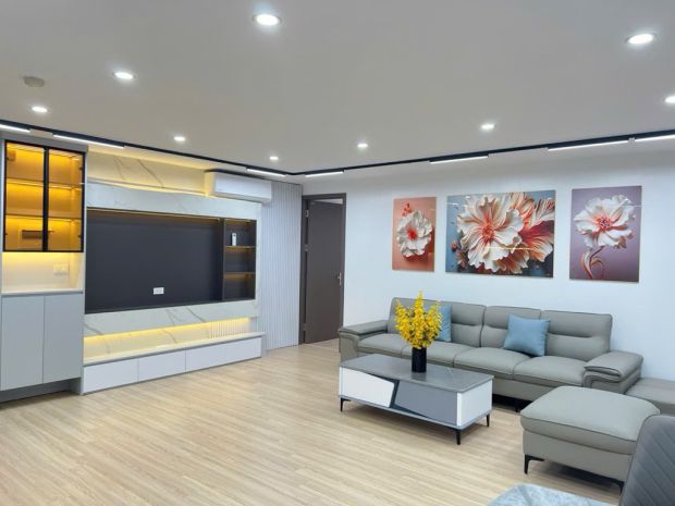 Chung cư 197 trần phú 4 ngủ 2 vs

 132m chỉ 7.99 6969217