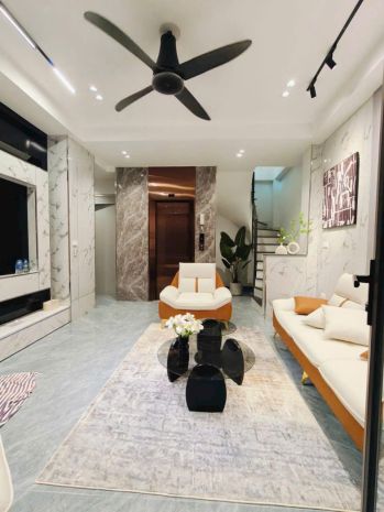 Ccmn trần quý cáp thang máy - lô  góc - dt 42m2 7 tầng mặt 6969810