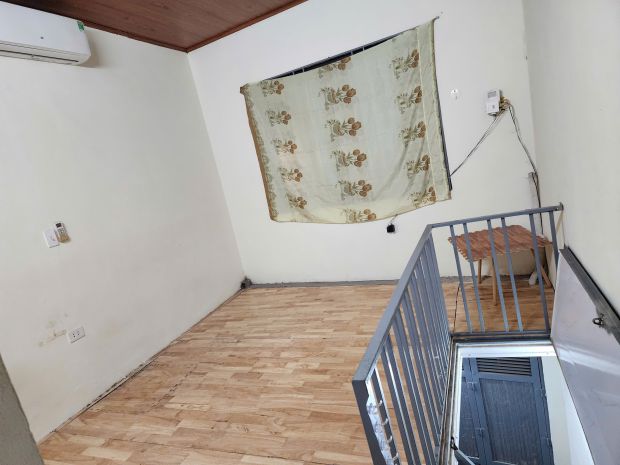 Cho thuê căn hộ tầng 2 ngõ 219 định công 60m2, 2 ngủ, 6.5 6970095