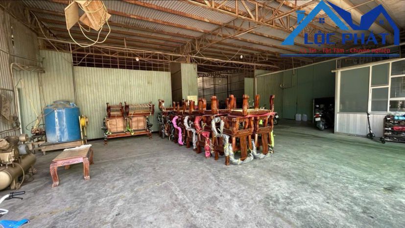 Bán xưởng sản xuất full skc 3800m2 phường long bình, tp 6971635