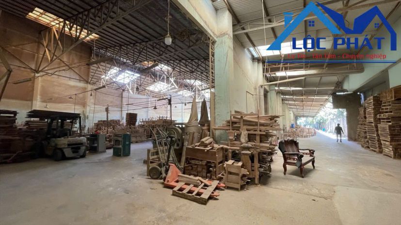 Bán xưởng sản xuất full skc 3800m2 phường long bình, tp 6971638