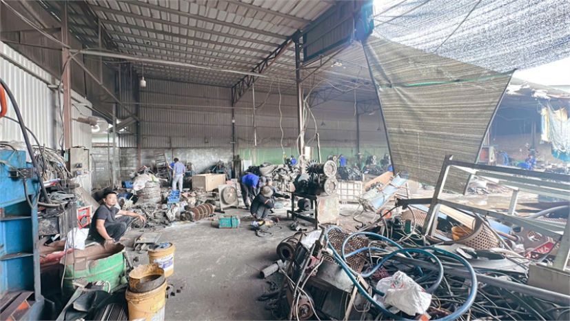 Xt596 nhà xưởng khuôn viên độc lập, đướng lớn cont di 6972097