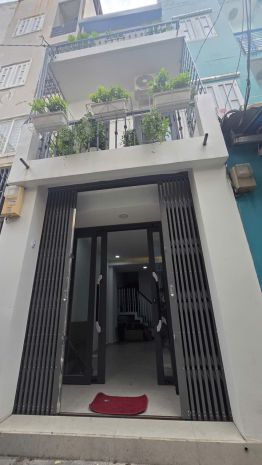 Quận 3 - cmt8- 3 tầng - hẻm 3m - giá 4.8 tỷ 6972635