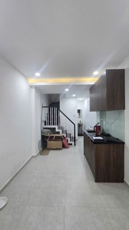 Quận 3 - cmt8- 3 tầng - hẻm 3m - giá 4.8 tỷ 6972637