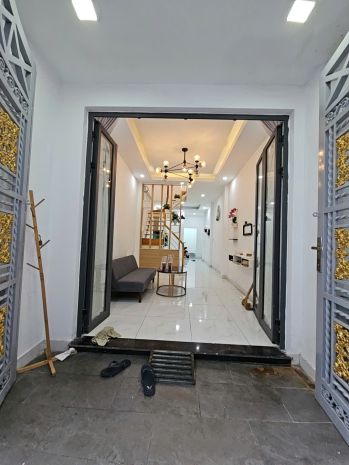 Sát mặt tiền khánh hội đúc bê tông diện tích 41 m2 có hơn 4 6972878