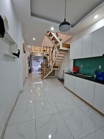 Sát mặt tiền khánh hội đúc bê tông diện tích 41 m2 có hơn 4 6972879