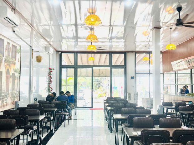 Sang nhượng mặt quán ẩm thực tại 09 phan đình phùng,an 6973012