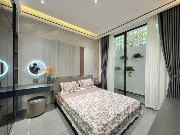 Nhà 2 tầng mới đẹp  gần cầu nguyễn tri phương  sát chợ 6973610