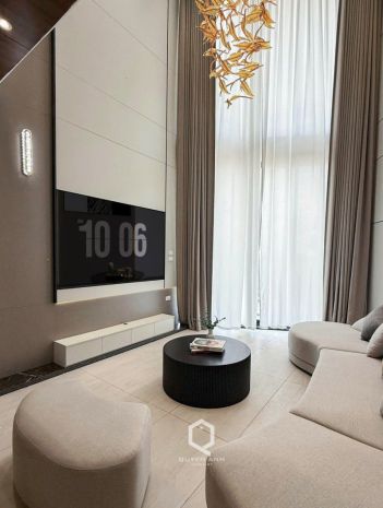 Bán nhà ngọc thụy  long biên  lô góc 2 mặt thoáng  thang 6973862