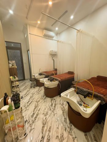 Chính chủ cần sang tiệm spa góc 2 mặt tiền  trần cao vân- 6974074