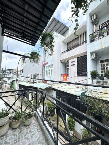 Bán nhà 2 tầng hẻm xe hơi 3 phòng ngủ chỉ 3,35 tỷ gần kha 6974081