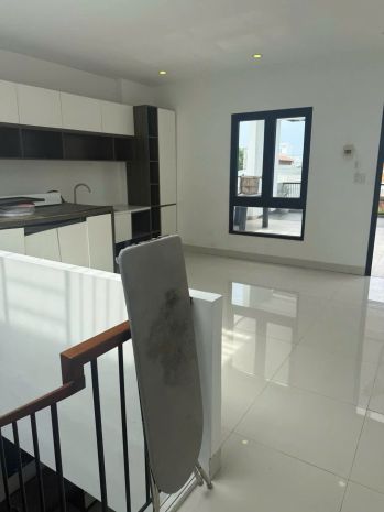 Cần bán nhà đẹp 3 tầng  hồ bơi trong nhà  mặt tiền rộng 6974206